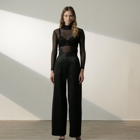 Vivian Chan Angelina Top in Stripe Size S/M - Picture 1 of 6